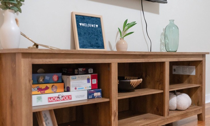Medford Apartment | Cozy 2BR-Walk to Tufts & Green Line, Near Boston!