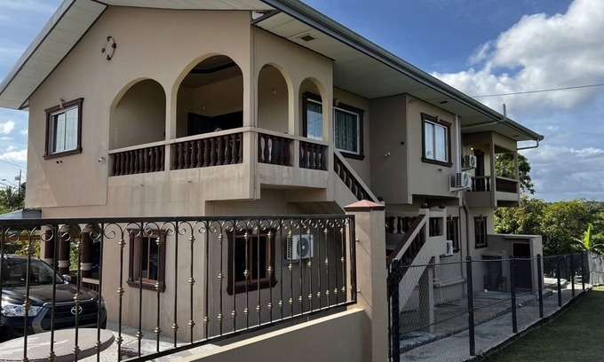 Claxton Bay House | Cozy 3 Bedroom 2 Bathroom