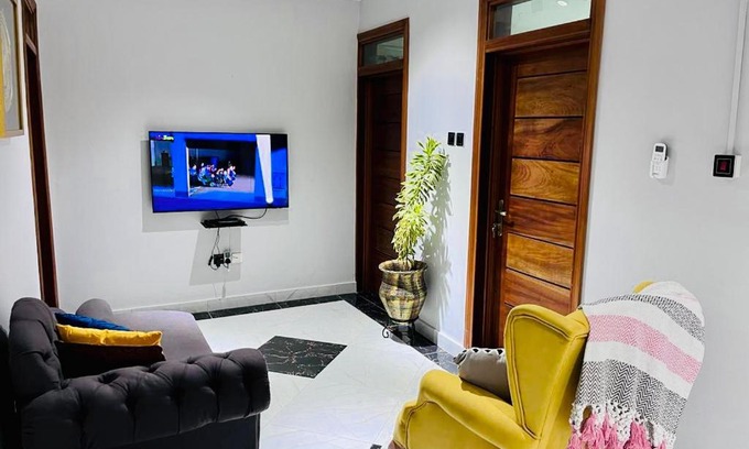 North Legon Apartment | cozy 3 bedroom condo
