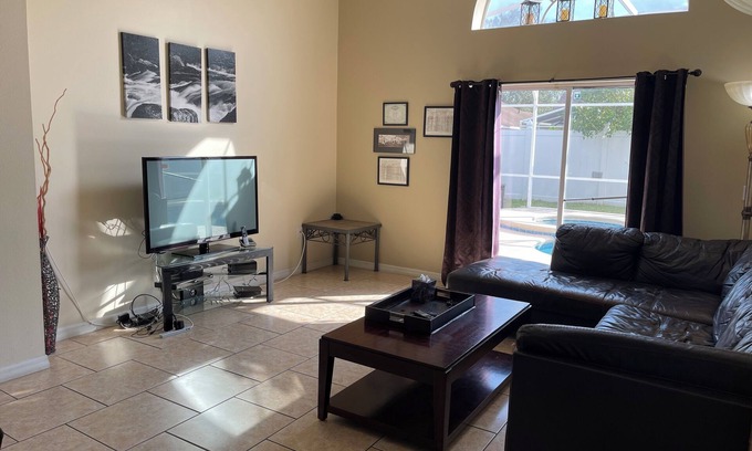 Eagle Pointe South House | Cozy 3-bedroom house in nice Kissimmee with AC, WiFi