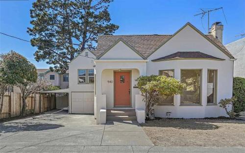 Albany House | Cozy 5-Bedroom House, Perfect for Family and Work Groups