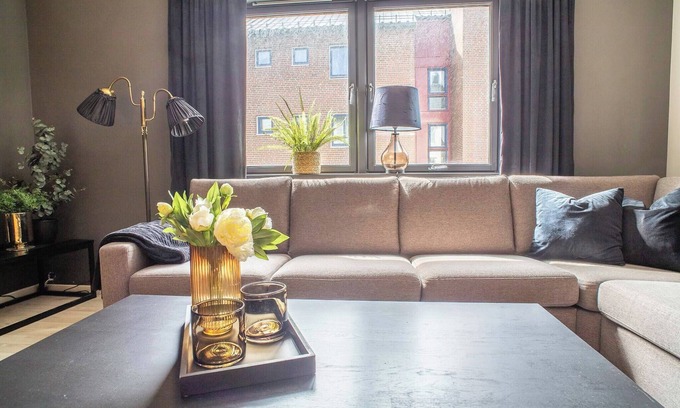 Alesund Apartment | Cozy Ålesund Apartment with Private Entrance & Free Parking