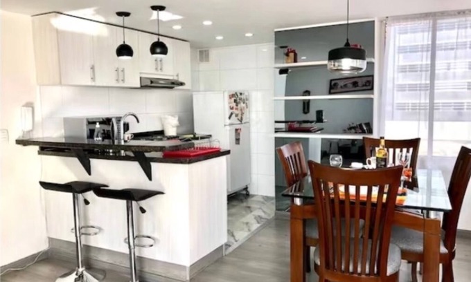 Barrios Unidos Condo | Cozy and Brightening Condo La Castellana, Bogota. Close to Chico Area, 93 Park