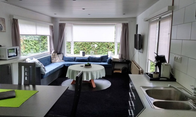 Heeswijk Ski Chalet | cozy and neat chalet with large garden