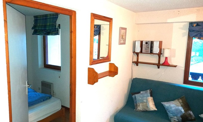 Saint-Jean-dʼAulps Apartment | Cozy apartment 50m from slopes, 2 rooms, sleeps 4