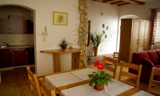 Poysdorf Apartment | Cozy apartment 100sqm in the wine city of Austria