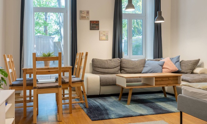 Neulerchenfeld Apartment | Cozy apartment, 2 big private terraces, 8 min to city center