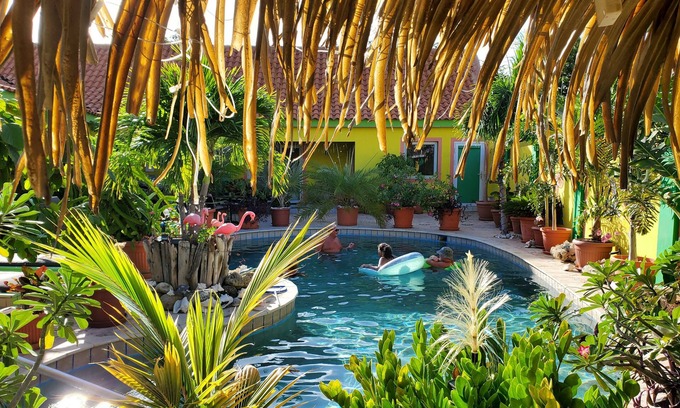 Punto de Oro Condo | Cozy Apartment 2 Romantic Pool in Tropical Oasis Resort HappyDays Aruba