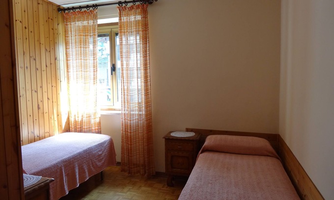 Villeneuve Apartment | Cozy apartment - central entrance to the Gran Paradiso valleys