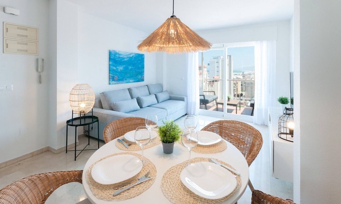 Grao de Gandia Apartment | Cozy apartment with Mediterranean style, a few meters from the beach. Terrace overlooking the sea.