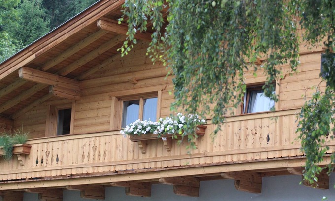 Kitzbuehel Apartment | Cozy Apartment in Kitzbuhel near Ski Area