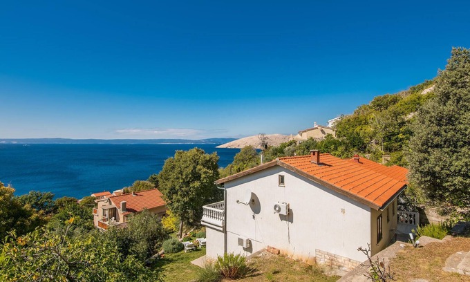 Stara Baska Apartment | Cozy apartment in Stara Baska