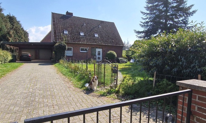 Wardenburg Condo | Cozy apartment right on the coastal canal!