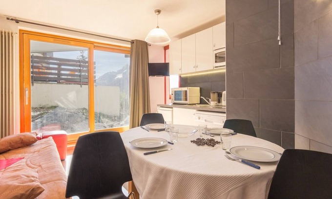 La Rosiere Apartment | Cozy apt, near slopes with free WIFI