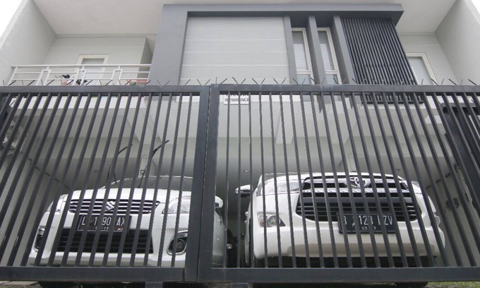 Darmo House | Cozy bedroom in Darmo, Surabaya