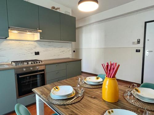 Domaso Apartment | Cozy & Budget Apartment near the Beach