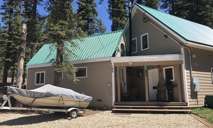 Bucks Lake Cabin | Cozy cabin at beautiful Bucks Lake, across road from lake. Recently remodeled.