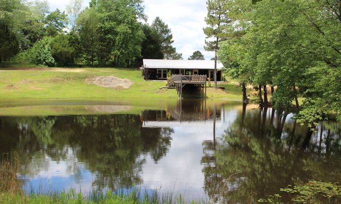 Hamilton Cabin | Cozy Cabin in Hamilton w/private pond. Fish, paddle, hike or relax in the tub!