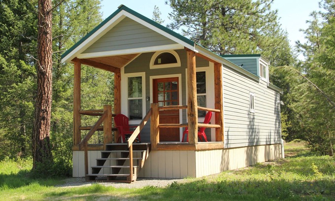 Athol Cabin | Cozy Cabin in the Big Woods of North Idaho