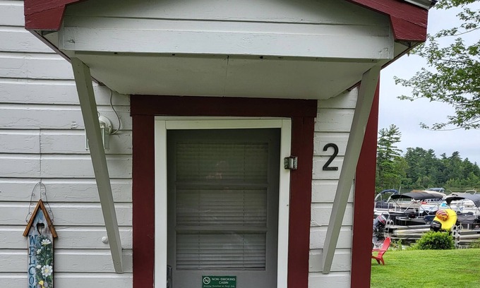 Winthrop Cabin | Cozy Cabin on Cobbossee Lake near Lakeside Marina