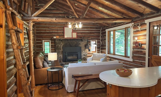 Ulysses Cabin | Cozy cabin only minutes away from State Game Lands!