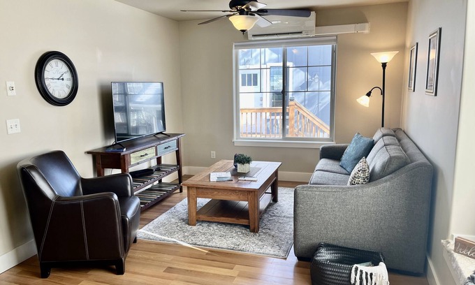 Valley West Apartment | Cozy carriage house in Bozeman, 3 miles to downtown