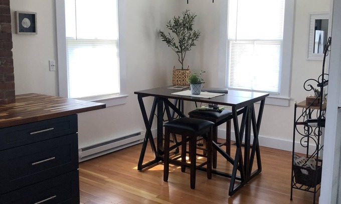 Groton Apartment | Cozy Carriage House near Mystic