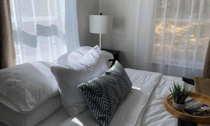 Needles House | Cozy Casita Needles