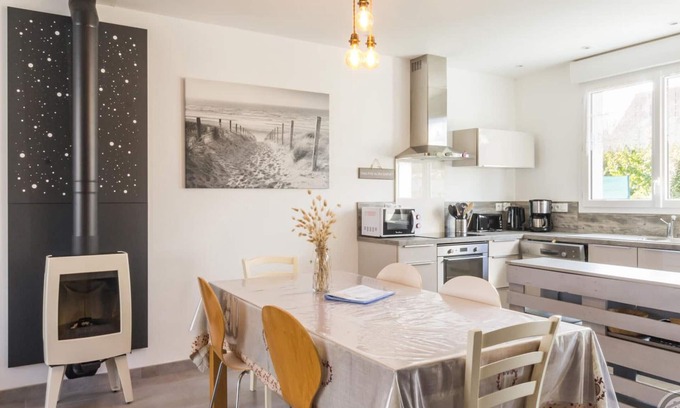 Barneville-Carteret Cottage | Cozy Coastal House with Garden, 200m from Barneville-Carteret Beach, Family Friendly