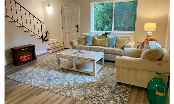 Florence House | Cozy, Comfy & tranquil family and pet friendly