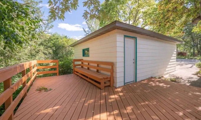 Champlin House | Cozy & Convenient Champlin Oasis