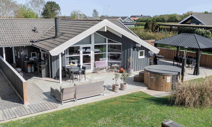 Næs House | Cozy cottage in scenic surroundings
