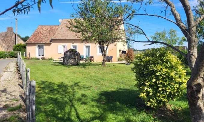 Monce-en-Belin Cottage | Cozy Cottage Near Le Mans: 3 BR, Full Kitchen, Close to 24H Circuit, Sleeps 6