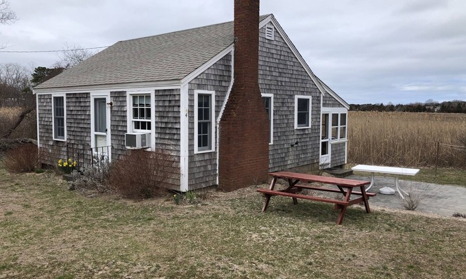 Orleans Cottage | Cozy Cottage Near Rock Harbor (2223)
