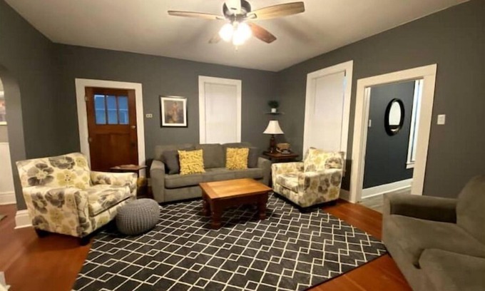 Prairie Du Chien House | Cozy Cottage w/private patio just 1 block to downtown. Packed with charm!