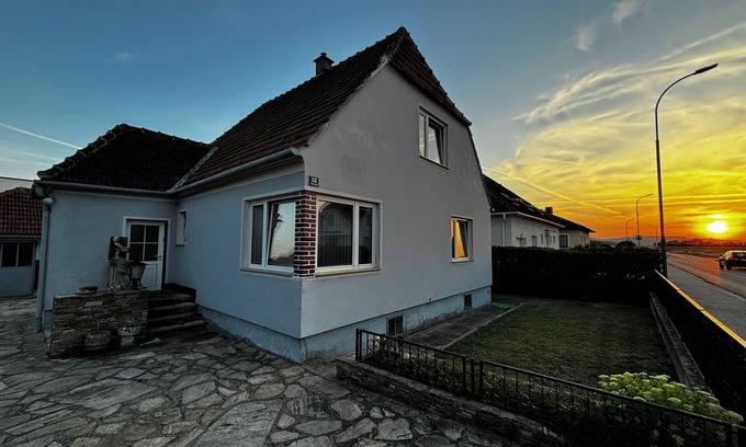 Traismauer House | Cozy detached house with garden