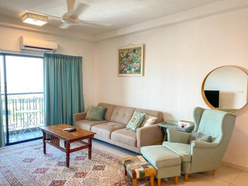 Shah Alam Apartment | Cozy Emira Home 3 Bedrooms