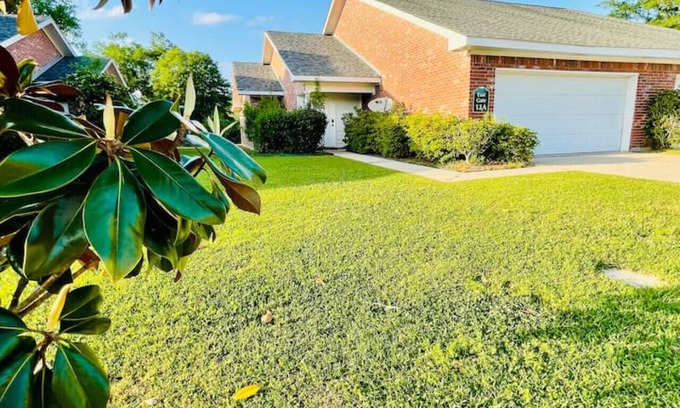 Hammond Apartment | Cozy family retreat close to downtown HammondEastgate 11A