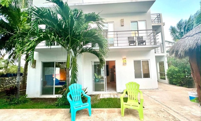 Isla Mujeres Condo | Cozy ground floor condo with Roof top and pool in Punta Sur