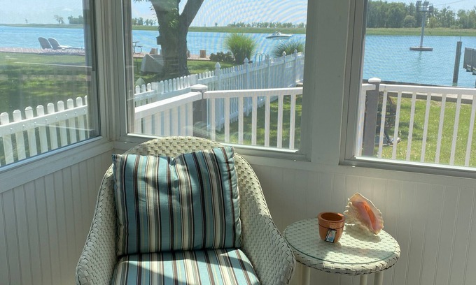 Harsens Island House | Cozy Harsens Island Homen
