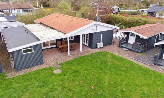 Store Kongsmark House | Cozy holiday home at Stillinge Strand