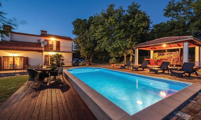 Kapelica House | Cozy home in Kapelica with WiFi