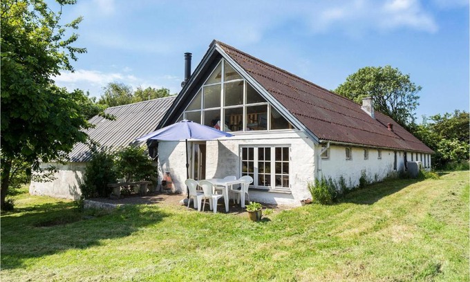Morsø Municipality House | Cozy Home In Nykøbing M With Kitchen