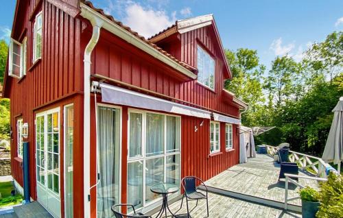 Songe House | Cozy Home In Risør With Wifi