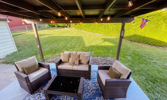 Terrace Heights House | Cozy Home In the Terrace Heights Country Club area. Pet Friendly
