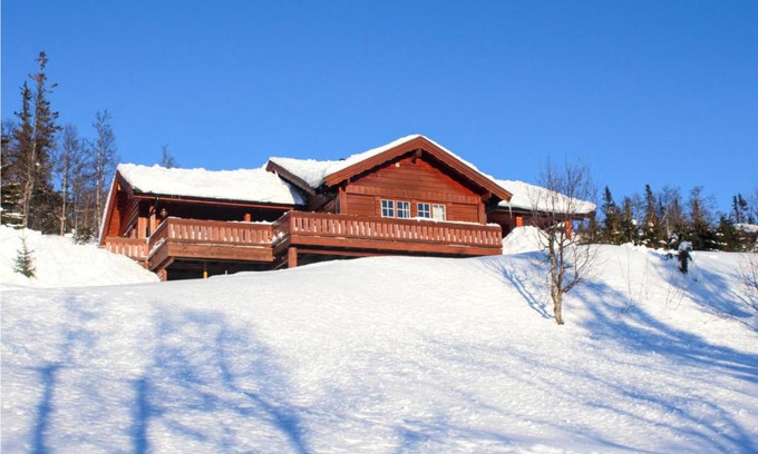 Atra House | Cozy Home In Tuddal With Kitchen