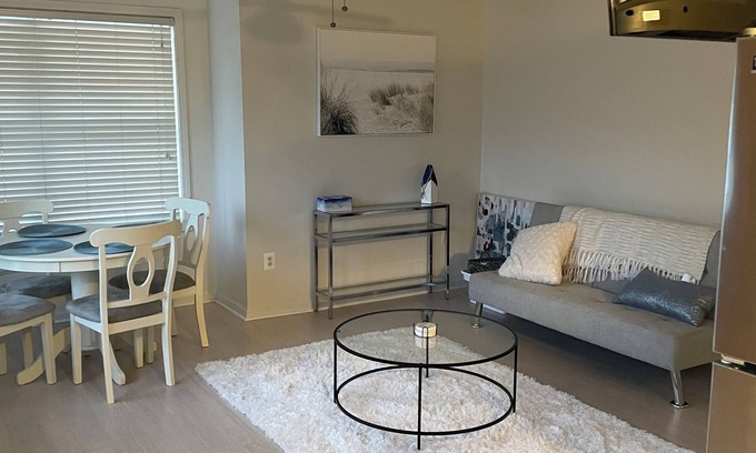 Harrison House | Cozy home on the Clinton River W/Private Dock Access n