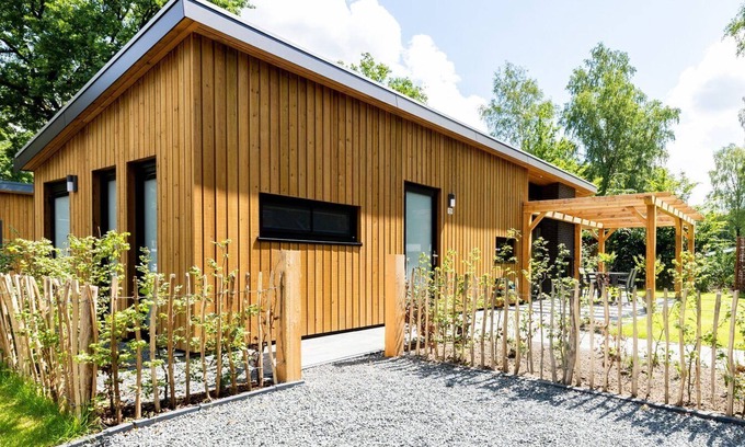 Wekerom House | Cozy home with a pergola