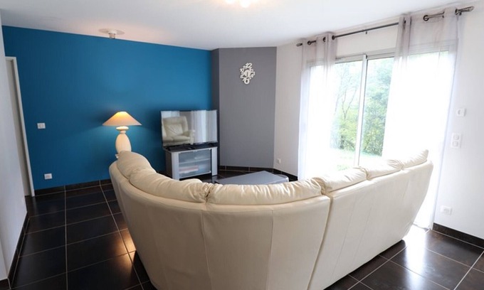 Laveissiere Cottage | Cozy Home with Ski Storage Near Super-Lioran, Free WiFi & Parking
