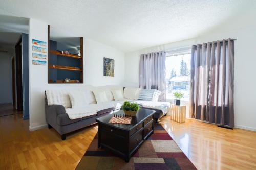 Haines Junction House | Cozy House in Haines Junction